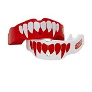 Youth Battle Fang Mouthguard with Strap